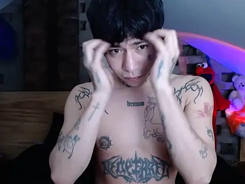 Tattooeddig online show from 05/06/26, 05:03