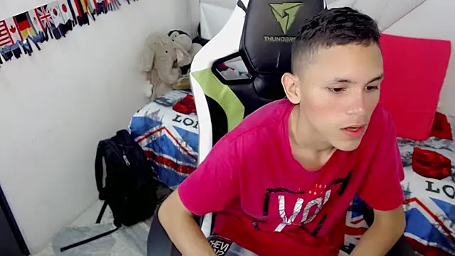 sombra 18 online show from 05/05/26, 03:25