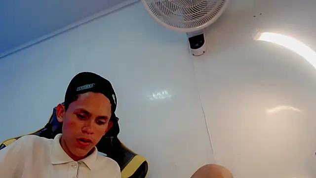 sombra 18 online show from 07/24/26, 03:04