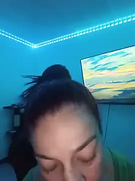 Tumilf online show from 06/19/26, 01:54