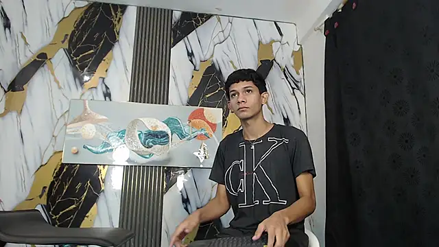 TWINKS BOYSX online show from 05/30/26, 01:19