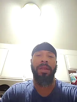 yoursexydaddy8181 online show from 05/05/26, 06:21
