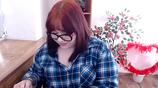 KarolinasHot online show from 06/17/26, 05:03