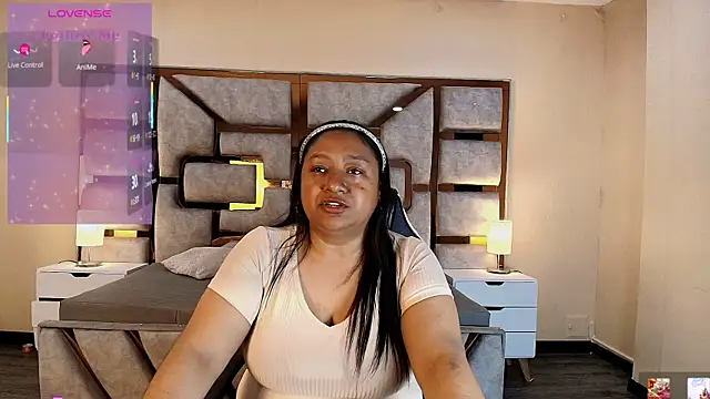Snapshot of Rachell_Carter chatting on 05/15/26, 04:19 Rachell Carter online show from 05/15/26, 04:19