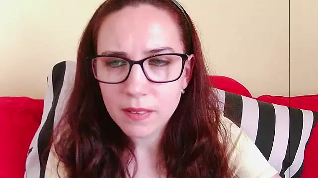 Snapshot of EmilyHotAngel chatting on 07/14/26, 01:17 EmilyHotAngel online show from 07/14/26, 01:17