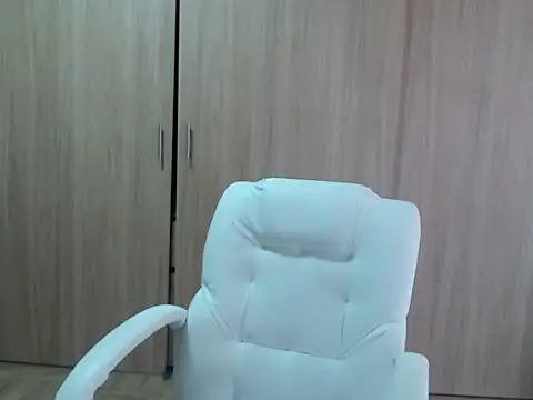 Haileey ross online show from 05/15/26, 01:07