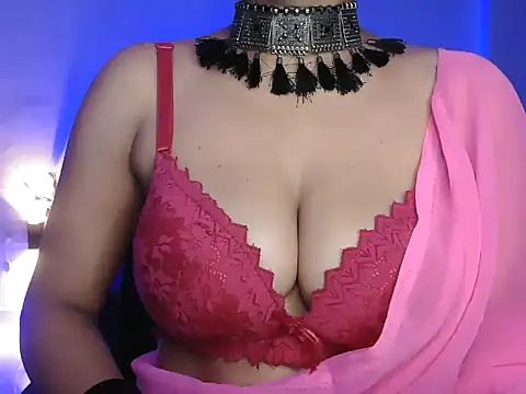 Snapshot of Myra- chatting on 07/29/26, 03:37 Myra- online show from 07/29/26, 03:37