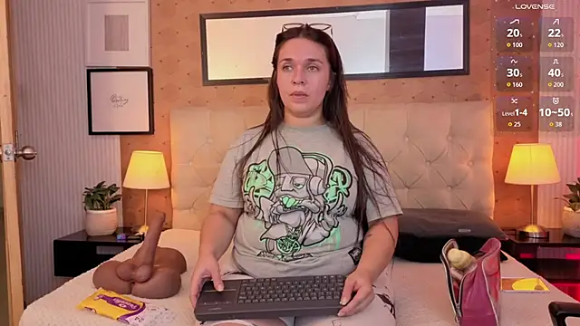 Snapshot of Isabella_cherry69 chatting on 07/10/26, 11:46 Isabella cherry69 online show from 07/10/26, 11:46