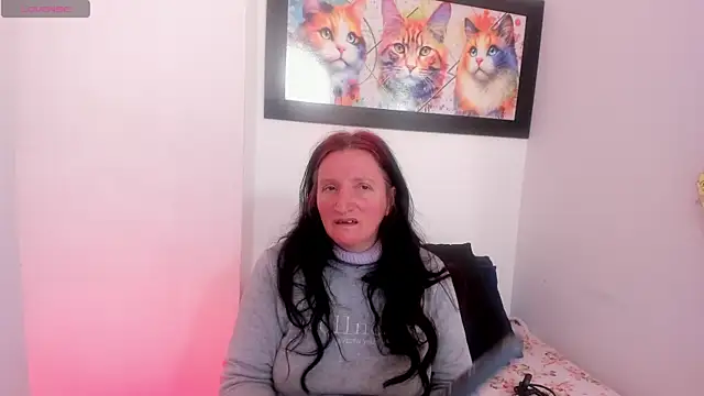 Snapshot of CloeMature chatting on 07/26/26, 03:14 CloeMature online show from 07/26/26, 03:14