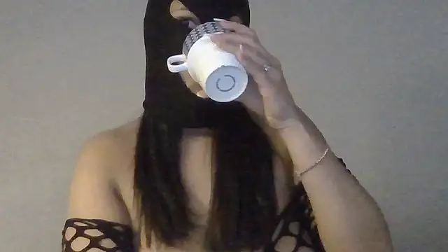 Snapshot of perlechaudasse chatting on 05/06/26, 08:58 perlechaudasse online show from 05/06/26, 08:58