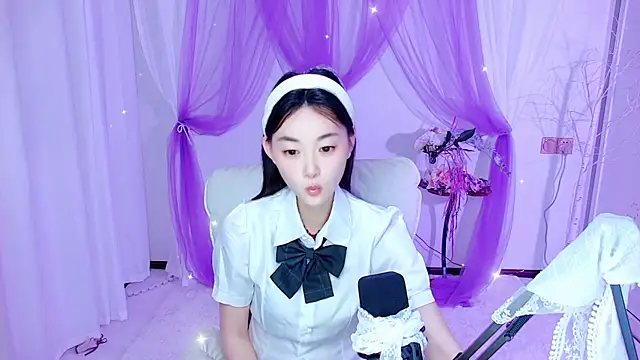 Tili Lucky online show from 06/11/26, 01:27
