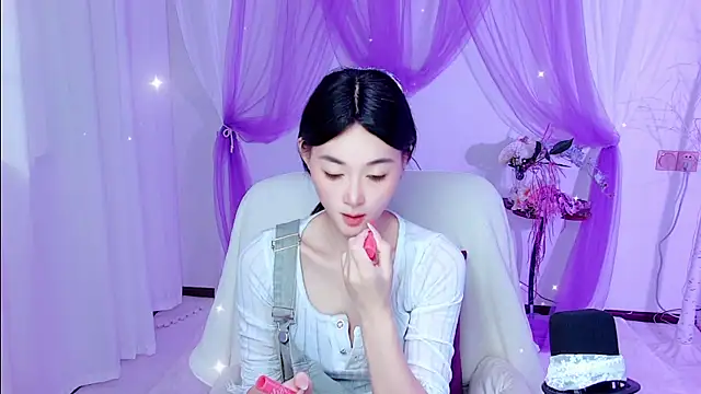 Tili Lucky online show from 07/08/26, 12:59