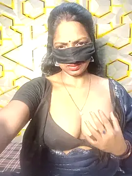 Snapshot of Juli_80 chatting on 07/01/26, 06:07 Juli 80 online show from 07/01/26, 06:07