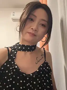 Snapshot of huihui_520 chatting on 05/11/26, 04:04 huihui 520 online show from 05/11/26, 04:04