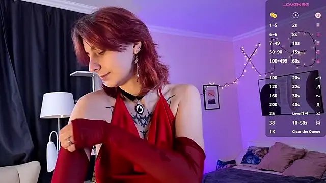 Snapshot of Cruela_Bena chatting on 05/31/26, 06:21 Cruela Bena online show from 05/31/26, 06:21