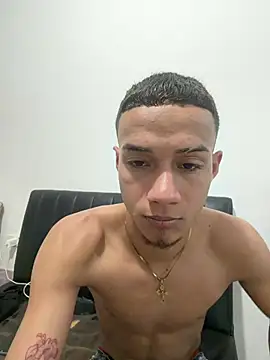 friends lust latin online show from 06/30/26, 02:34