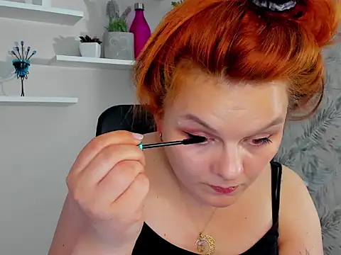 Snapshot of GingerKitten1 chatting on 05/19/26, 05:47 GingerKitten1 online show from 05/19/26, 05:47