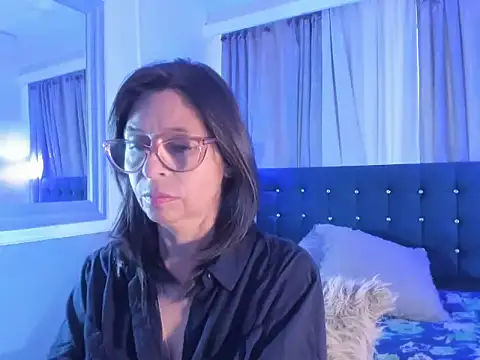 Snapshot of lena_gray chatting on 06/11/26, 02:48 lena gray online show from 06/11/26, 02:48