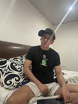 nikolasmalek89 online show from 05/07/26, 02:17
