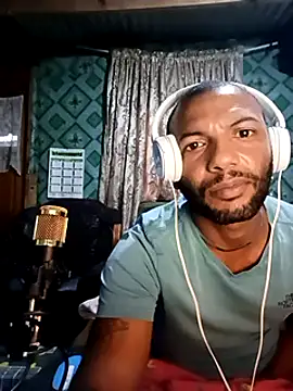 Snapshot of Camodick chatting on 01/27/25, 03:47 Camodick online show from 01/27/25, 03:47