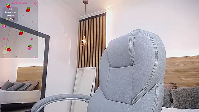 alexa forbes  online show from 07/28/26, 03:57