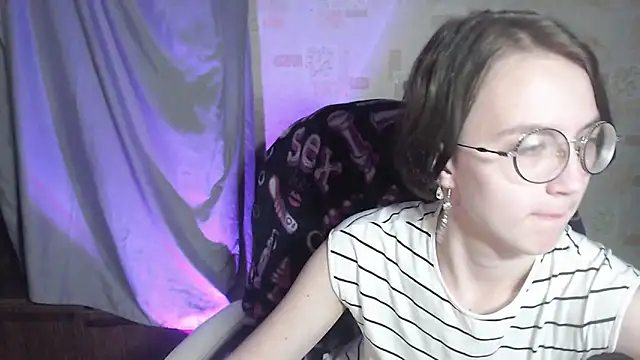 Alessa Kiss online show from 06/04/26, 06:25