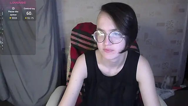 Alessa Kiss online show from 06/21/26, 10:40