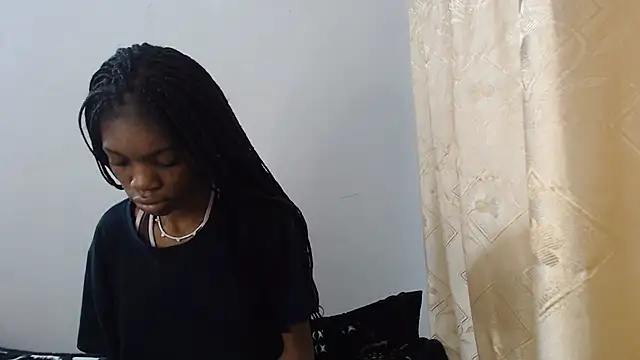 PetiteBarbie 05 online show from 08/03/26, 06:12