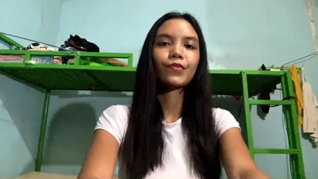 ValeryCatledge online show from 05/10/26, 02:22