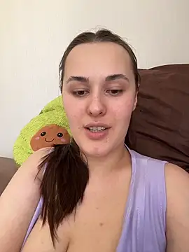 Queen Monica  online show from 05/24/26, 06:40