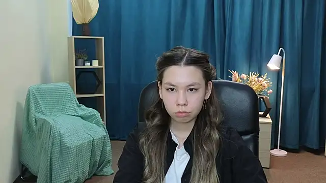 RoxanneCrandal online show from 05/10/26, 10:09