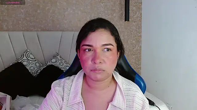 Snapshot of AliceSmity__ chatting on 07/01/26, 12:07 AliceSmity online show from 07/01/26, 12:07