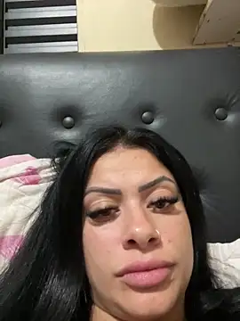 Snapshot of belababyy chatting on 06/07/26, 05:27 belababyy online show from 06/07/26, 05:27