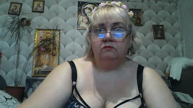 MarinaFarina53 online show from 05/24/26, 07:13