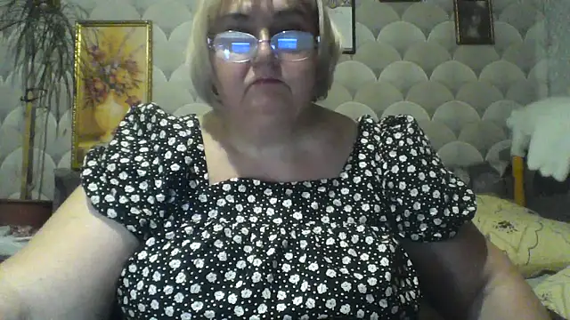 MarinaFarina53 online show from 06/05/26, 06:57