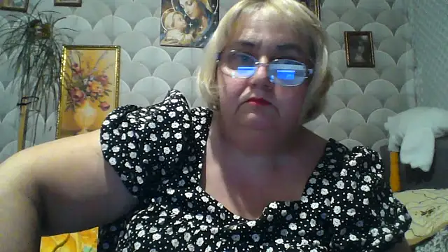 MarinaFarina53 online show from 06/10/26, 07:35