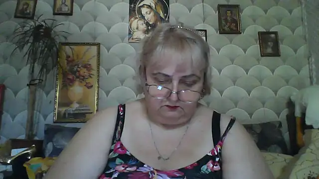 MarinaFarina53 online show from 06/24/26, 05:39
