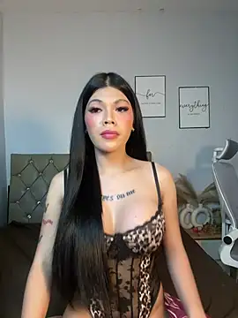 DanikaLovve online show from 06/27/26, 12:33