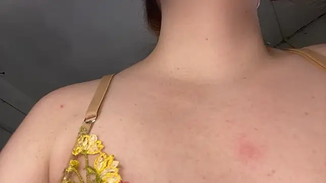 Amber  Fox online show from 06/07/26, 11:14