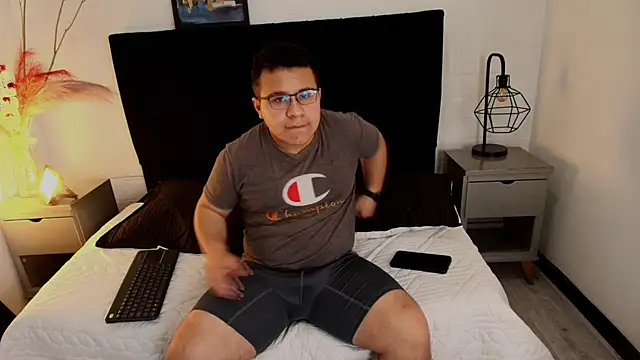 ThiiagoSaenz online show from 05/09/26, 12:54