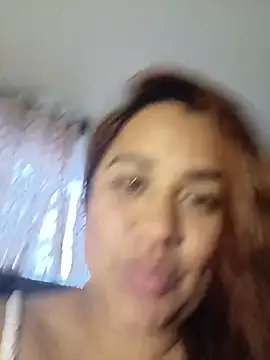 AriaGomez  online show from 06/01/26, 10:44