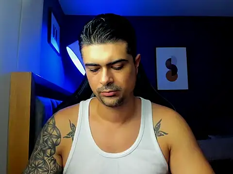 Snapshot of ZEI-001 chatting on 05/12/26, 01:36 ZEI-001 online show from 05/12/26, 01:36