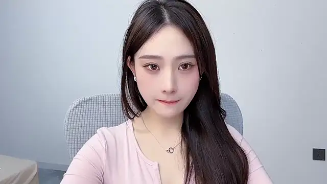  222Mia online show from 06/08/26, 02:56