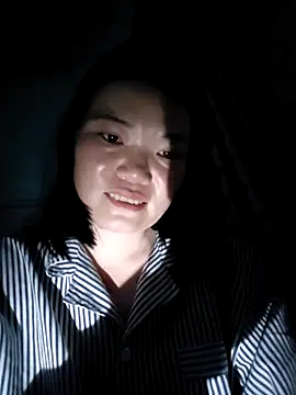 -Trici- online show from 05/22/26, 08:25