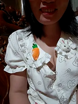 Snapshot of -Trici- chatting on 07/02/26, 10:38 -Trici- online show from 07/02/26, 10:38
