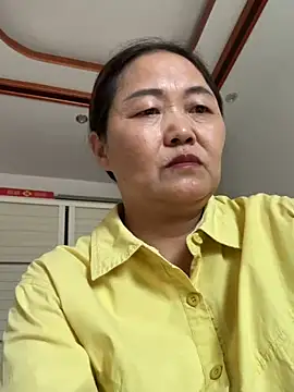 Snapshot of hannzn chatting on 06/17/26, 01:52 hannzn online show from 06/17/26, 01:52