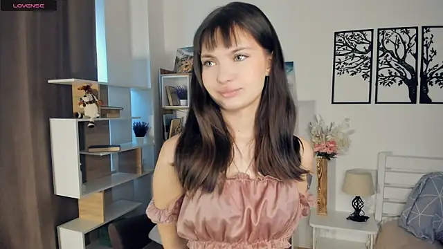 LupitaSolt online show from 06/01/26, 09:11