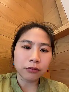 Snapshot of Iridessa- chatting on 07/09/26, 11:36 Iridessa- online show from 07/09/26, 11:36