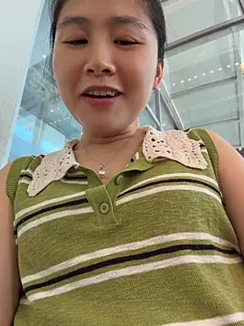 Snapshot of Iridessa- chatting on 07/18/26, 07:56 Iridessa- online show from 07/18/26, 07:56