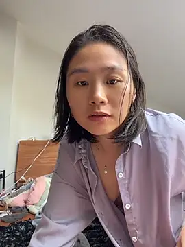 Snapshot of Iridessa- chatting on 07/22/26, 12:57 Iridessa- online show from 07/22/26, 12:57